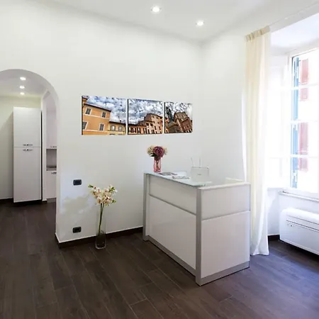 Campo De Fiori Suites *